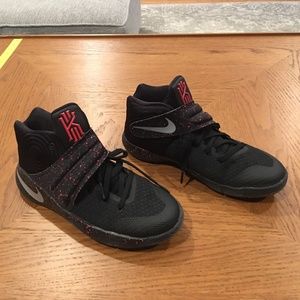 Boys Youth Nike Kyrie Irving basketball shoes